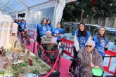Estudiantes de la UCAM Cartagena celebran la navidad con los ancianos  de la casa ´Hermanitas de los Pobres´