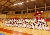 Los alumnos de la Escuela Municipal de Taekwondo obtienen sus distinciones en el Palacio de Deportes