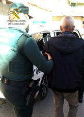 La Guardia Civil erradica un punto de venta de droga al menudeo en un establecimiento público del Puerto de Mazarrón
