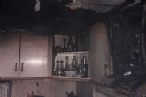 Bomberos y Polica Local intervienen en la extincin de un incendio en una vivienda de la Alameda de San Antn