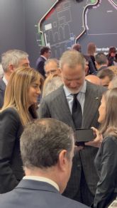 La fragancia de Archena llega al Rey Felipe VI en FITUR