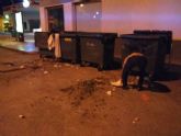 La Policia Local detiene a un individuo que habia volcado 15 contenedores de basura en Pozo Estrecho
