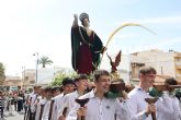 Los ninos arrancan los desfiles de Semana Santa en San Pedro del Pinatar con el traslado de San Juan