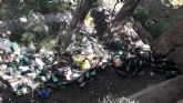 Los vecinos denuncian la proliferación de botellones en El Calvario, la parte alta del barrio de San José, el cauce del río Guadalentín y el mirador de San Juan