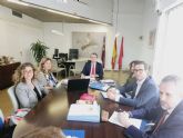 Los empresarios asociados a la oficina de congresos de Murcia presentan un nuevo plan de accin a la concejala de turismo