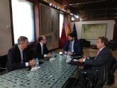 López Miras se reúne con el decano del Colegio Oficial de Ingenieros de Caminos, Canales y Puertos de Murcia