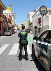Rescatan a una joven de un incendio en su domicilio