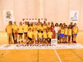 Reconocimiento a las jugadoras del Club Femenino Baloncesto Cartagena por su ascenso a Primera Divisin