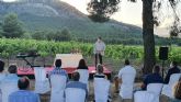 La Comunidad apoya al sector vitivinícola a través de la promoción en el exterior y de ayudas a la reestructuración de los vinedos