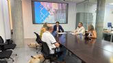El Gobierno regional dise&ntilde;a una l�nea de ayudas pionera para reforzar la autonom�a y movilidad de los usuarios de perros gu�a