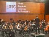 Edmon Levon dirige a la Joven Orquesta Sinfnica de Granada en la inauguracin del Ciclo de Orquestas Jvenes de guilas