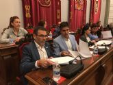 MC: Cartagena vive 'un día histórico y aberrante' con su primera alcaldesa tránsfuga