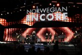 La cantante kelly clarkson bautiza el norwegian encore