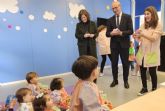 El consejero de Educación visita la Escuela Infantil Municipal 