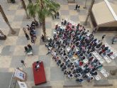 La lectura pública de 'El principito' inaugura las 22 actividades que se celebrarán en Lorca para conmemorar la Semana del Libro