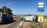 Vecinos de los Albaladejos reclaman al ayuntamiento de Cartagena el acondicionamiento de dos paradas de autobs
