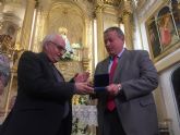 Bernab ha entregado al parrco de Churra las joyas sustraidas a la Virgen de La Encarnacin y recuperadas por la Polica Nacional