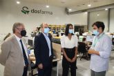 La consejera de Empresa visita DosFarma