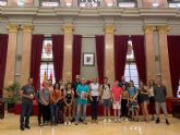 El Ayuntamiento recibe a los alumnos internacionales del Instituto Hispnico en su Saln de Plenos