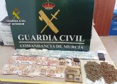 La Guardia Civil desmantela un activo punto de venta de droga al menudeo en una vivienda de San Javier