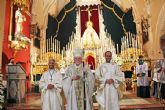 El cardenal Carlos Amigo presidió la eucaristía conmemorativa del cincuentenario de la Coronación de la Virgen de las Angustias de Alcalá del Río