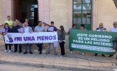 Isa Molino tacha de vergüenza la pancarta desplegado por la ultraderecha rancia en el acto del 25N