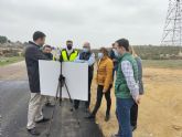 Visita a las obras de rehabilitación del camino que une la carretera RM-332 y la RM-d4 (Casa Colorá), en la pedanía de Leiva