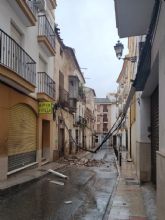 Hay que acabar con los edificios ruinosos, los desprendimientos en la va pblica y el peligro para la vida y la integridad fsica de los lorquinos cada vez que llueve