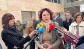 Podemos y una decena de partidos y colectivos sociales exigen al Gobierno regional cambiar 'inmediatamente' la fachada inflamable del hospital Santa Luc�a