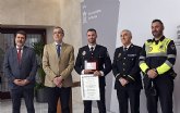 Murcia reconoce la labor y profesionalidad del Polica Local que salv la vida de una persona impedida en un incendio