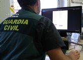 La Guardia Civil investiga a una joven por utilizar tarjetas bancarias de un septuagenario para compras online