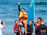 Alazne Aurrekoetxea se proclama campeona de Europa de surf en Salinas