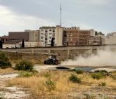 El Ayuntamiento inicia el desbroce del tramo urbano del r�o Guadalent�n entre La Velica y el Puente Nuevo de la Avenida Europa