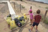 Surfing for Science en Mednight: recogen basura y muestras de microplsticos en Calarreona
