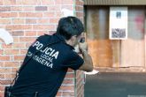 Los polic�as locales de Cartagena perfeccionan sus t�cnicas en el manejo de armas de fuego