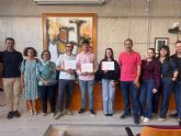 Alumnos del IES Francisco Ros Giner consiguen tres galardones en el II Premio a los mejores trabajos de Bachillerato de la Regin de Murcia concedidos por la Facultad de Economa y Empresa de la Universidad de Murcia