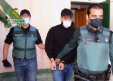 La Guardia Civil detiene a tres jóvenes por urdir y perpetrar un robo con violencia en un paraje aislado de Cartagena