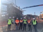 Fomento construye los apoyos laterales del nuevo puente sobre la rambla de Biznaga en Lorca