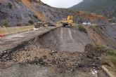 El arreglo de la carretera de Isla Plana que atraviesa las Cuestas del Cedacero concluirá en el mes de junio