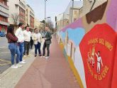 El Ayuntamiento de Caravaca continúa su apuesta por el arte urbano para embellecer espacios con la creación de un nuevo mural