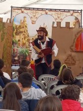 La Feria del Libro contina este lunes con cuentacuentos dirigidos a los escolares ciezanos
