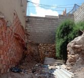 Vecinos de la calle Sol en San Pedro temen que el deterioro de la misma acabe causando danos en personas y viviendas