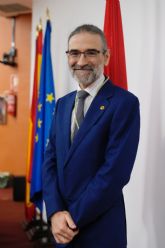 Ángel María García toma posesión como nuevo decano de la Facultad de Filosofía de la UMU