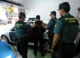 La Guardia Civil detiene al presunto autor de una decena de robos en comercios de Los Alcázares