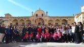 Decenas de lorquinos guardan un minuto de silencio por las víctimas en un acto organizado para conmemorar el Día Internacional contra la Violencia de Género