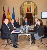 El presidente de la Comunidad cierra con los agentes sociales el acuerdo para impulsar el empleo de calidad hasta el año 2020