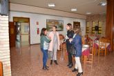 La alcaldesa y la delegada territorial de INEPRODES en Murcia visitan la residencia de pensionistas ferroviarios de guilas
