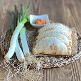 Mimmar estrena las empanadas de 'calots' y romesco