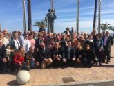 Alcalde recibe a la alcaldesa y  un centenar de vecinos de Mazarrn de visita en San Javier