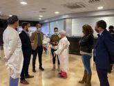 El alcalde de Lorca destaca la gran colaboración entre Salud Pública y Ayuntamiento en una jornada de vacunación masiva a Policía Local, Policía Nacional y Guardia Civil realizada en el Complejo Deportivo Felipe VI